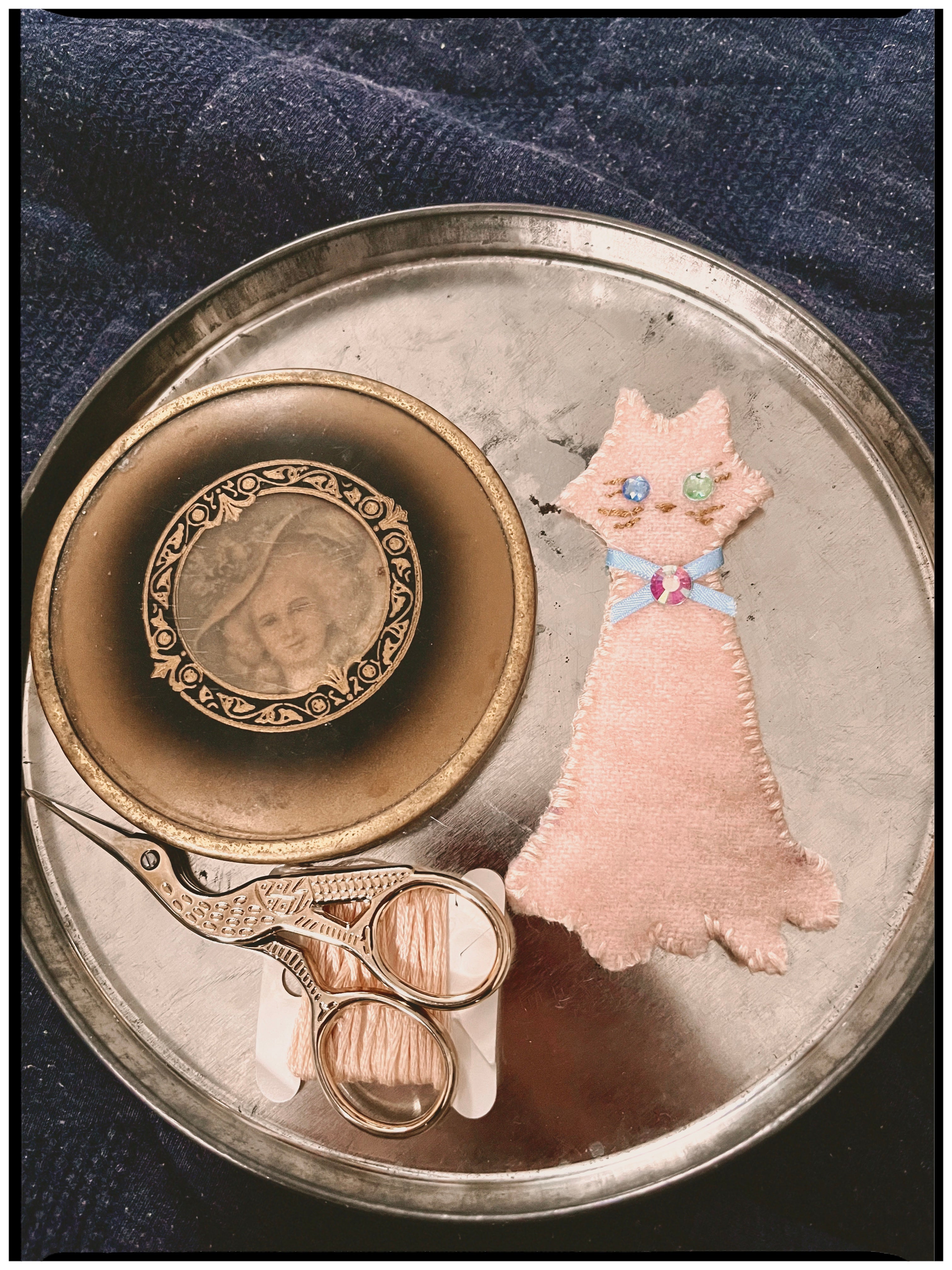 Petunia Friendly Ghost Pin